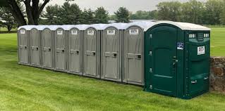 Best VIP or Luxury Restroom Trailers  in Murraysville, NC